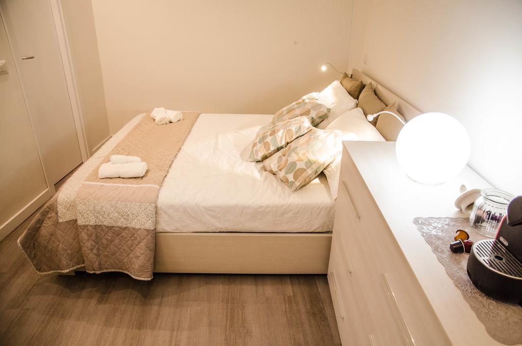 Madonna Dei Monti Apartman Róma Kültér fotó